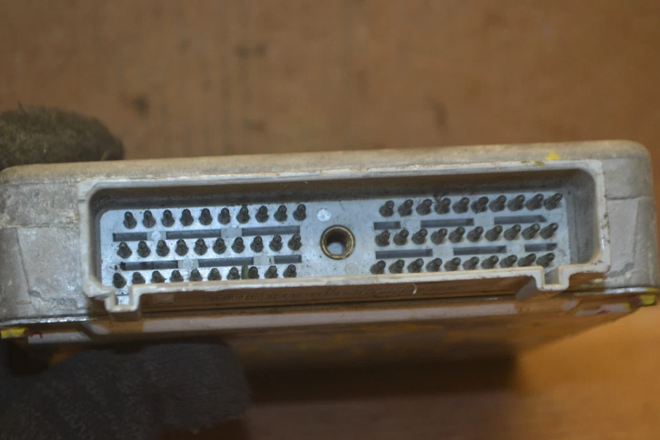 1995 Mazda MX6 Engine Control Unit ECU FS8018881C Module 188-2G2 - Изображение 3 из 3