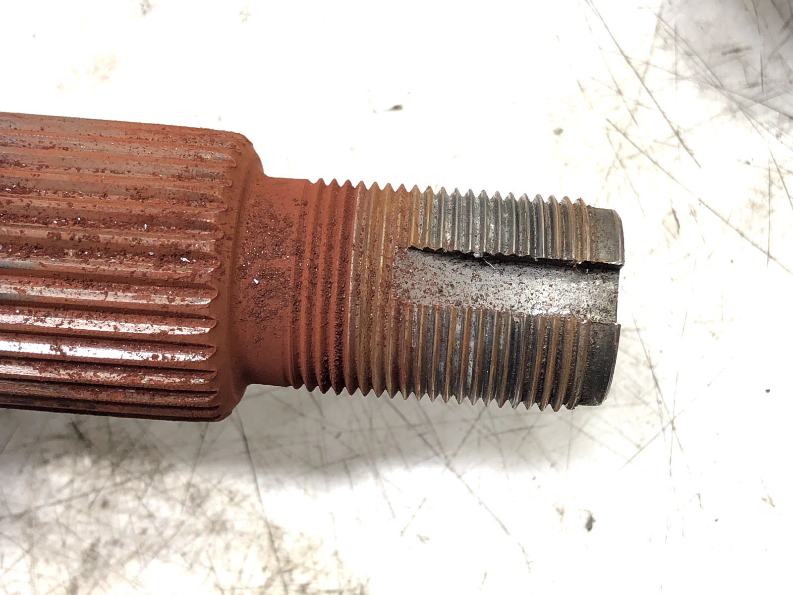 2014-2017 MASERATI QUATTROPORTE AWD RIGHT PASSENGER REAR AXLE SHAFT OEM.