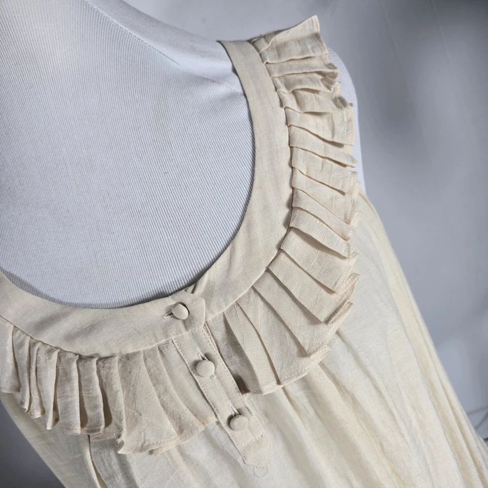 Sine Wms 10 Biege Color Poly Rayon Sleeveless Ruffled Top S89 - Image 3 of 4