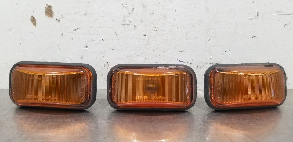 09 HUMMER H2 CAB LAMP SET OF 3 FRONT CENTER SET - Image 2 of 4