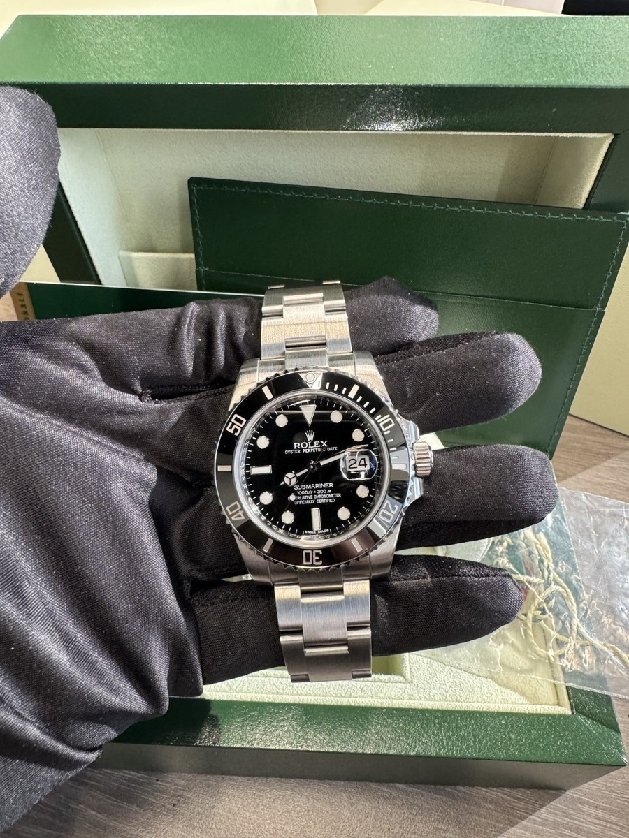 2011 Rolex Submariner Date 116610LN Steel Black Ceramic 40mm Watch