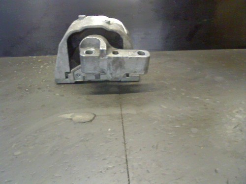 Motorträger M Gummilager Seitlich R Audi A3 1.9 TDI 8L 81 KW 110 PS Limousine