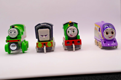Thomas & Friends Train Engine Toy - Magnetic Percy, Diesel, Percy, Kana
