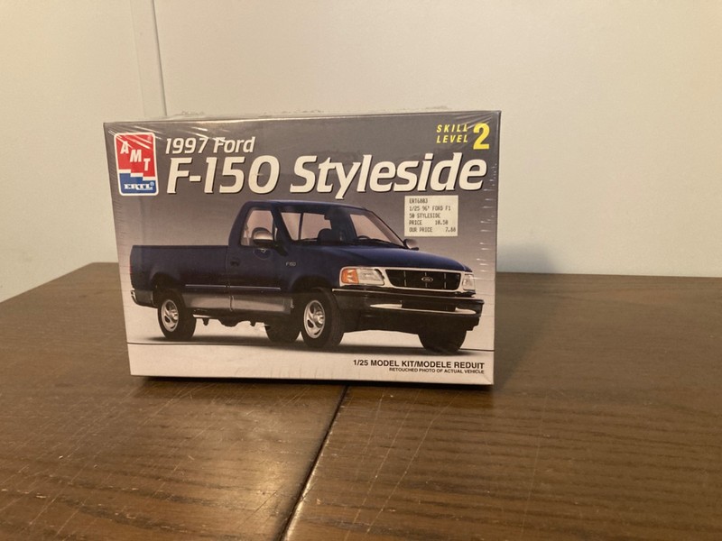 AMT/ERTL 1:25 SCALE 1997 F-150 FORD STYLESIDE  FACTORY SEALED