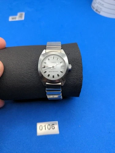 Vintage Timex Great Britain Hand Wind Silver Tone Day Date Watch