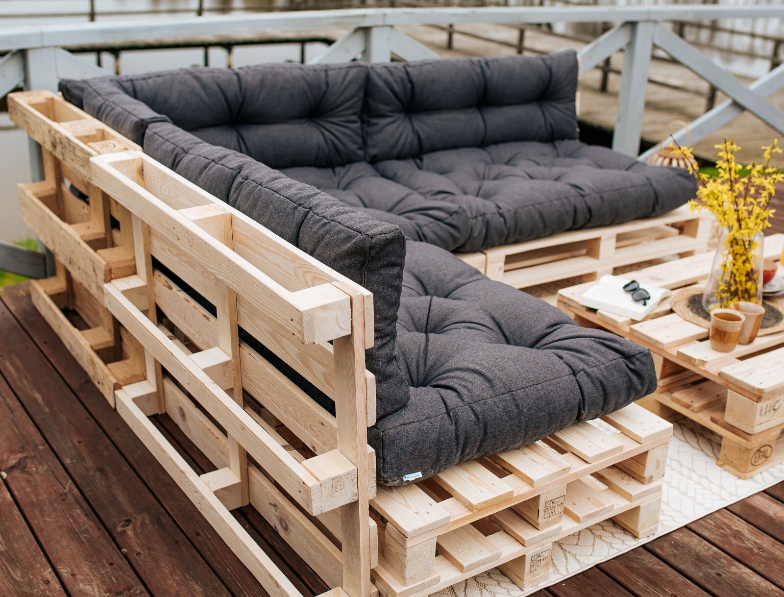 Garden Outdoor Pallet Cushions EURO Pallet Sofa Grey Tufted Quilted