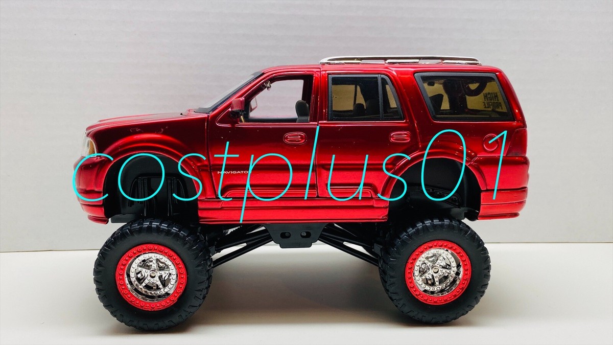 jada 1/24 リンカーン ナビゲーター けいおん 痛車仕様 jada 1/24 リンカーン ナビゲーター けいおん 痛車仕様 - メルカリ