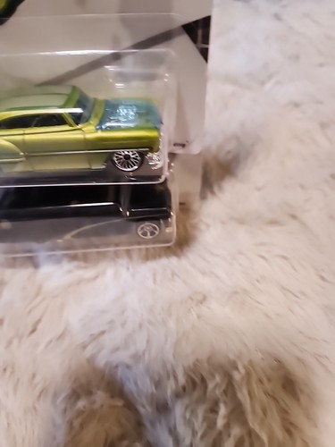 Hot Wheels Larry Wood (2018) Green Custom '53 Chevy & Purple Passion #1,#2 of 10 - Picture 9 of 15