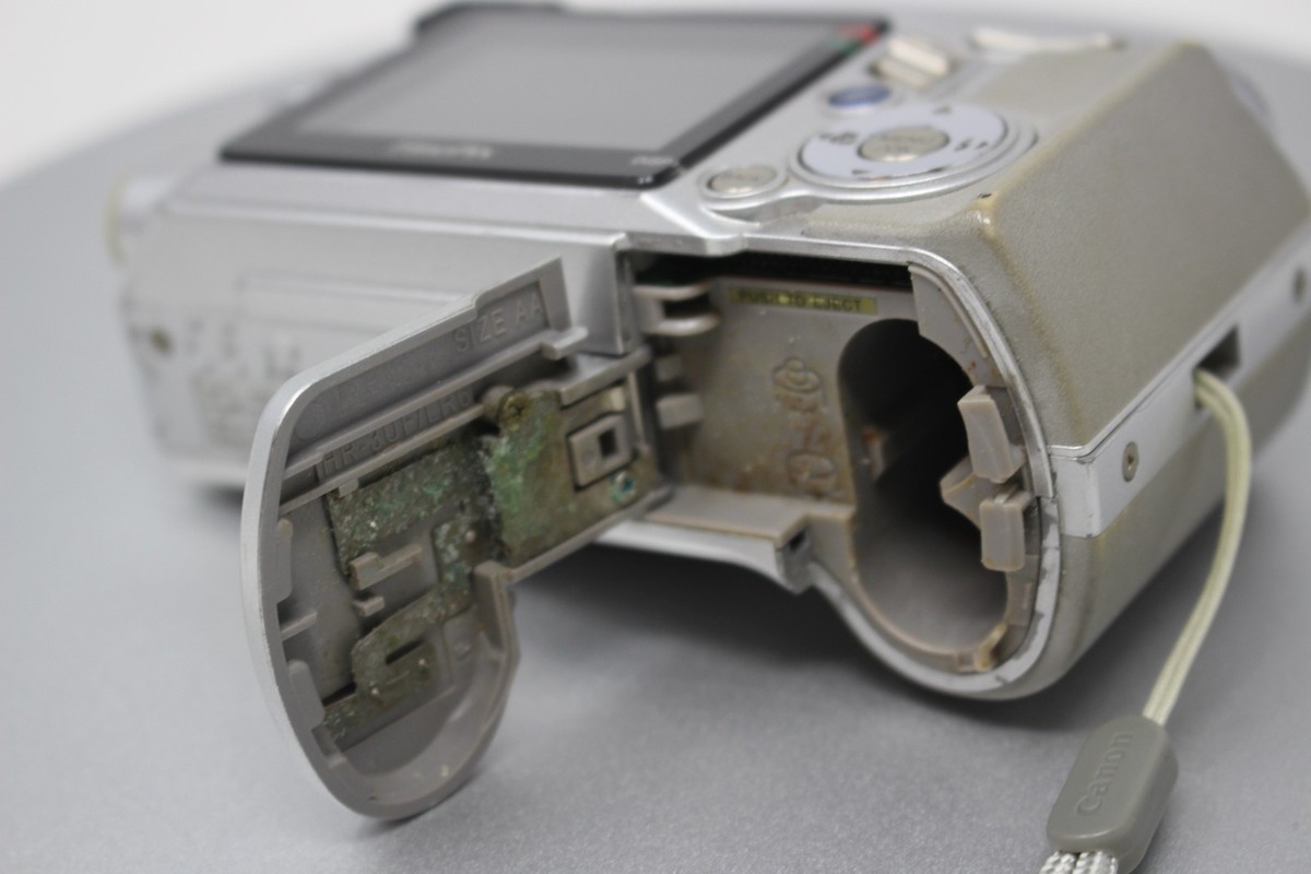 Fujifilm Finepix E Series E510 5.2MP Digital Camera - Silver for