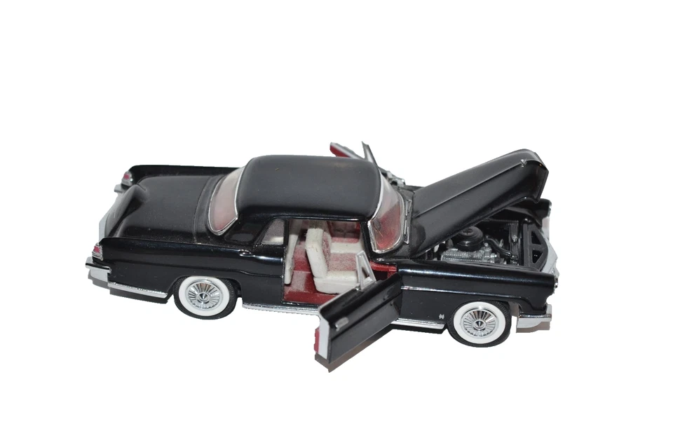 Diecast Franklin Mint Models Black 1956 Lincoln Continental Mark II 1:43 No Box - Image 3 of 4