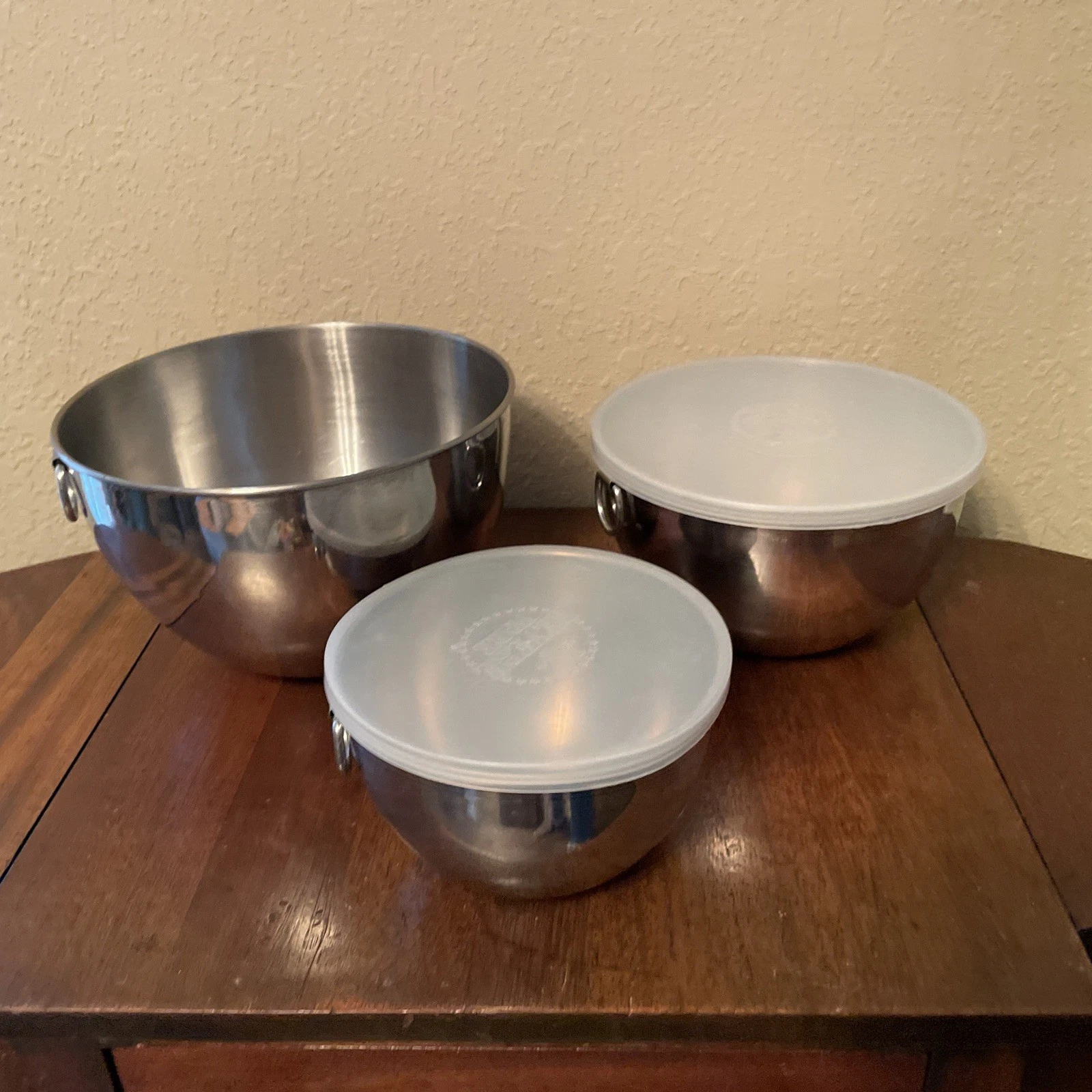 Revere Ware Stainless 3 pc Nesting Mixing Batter Bowls Thumb Ring w/2 Lids