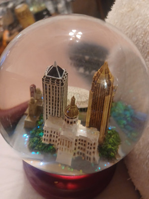 Sankyo Atlanta Georgia Musical Snow Globe Fox Theatre, GA Dome, Torch Tower (B10