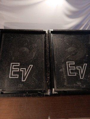 Set Of 2 Electro Voice EV FM-1202ER 2-Way Floor Speakers PA Band