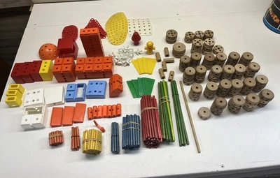 Vintage Tinkertoy Toy Maker Pieces and Parts - Image 1 of 4