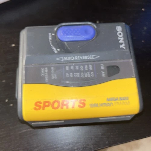 Vintage RARE SONY Sports Walkman WM-fs393 TESTED
