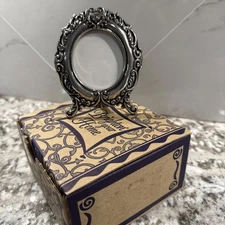 Brighton Oval Easel Back Frame Small