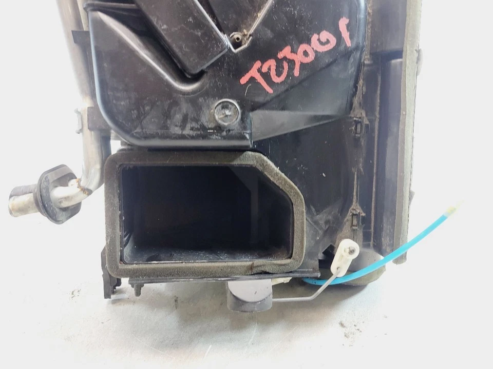 1998 1999 2000 2001 2002 TOYOTA COROLLA HEATER CORE ASSEMBLY 87150-02050 - Image 4 of 4
