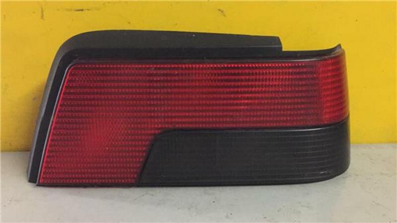 PEUGEOT 405 II 4B 1.9 D Right Rear Lamp 266450