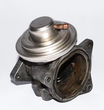 Audi A3 8P 2.0 TDI 103 Kw BKD EGR Valve Exhaust Gas Recirculation 038131501an