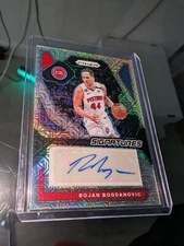 2023-24 Panini Prizm - Signatures Mojo Prizm #SIG-BOG Bojan Bogdanovic /25 (AU)