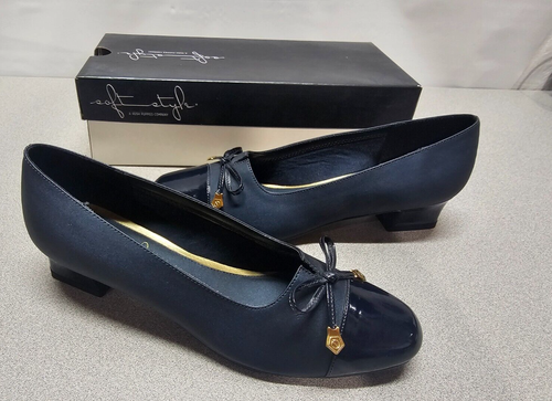 NIB Soft Style Sara Womens Size 6.5 M Navy Casual Dress Shoe Cap Toe 1.5" Heel