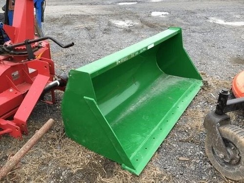 Used JOHN DEERE Blades