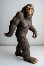 Archie Mcphee Bigfoot Yeti Sasquatch 2009  Accoutrements 18" Resin Nib