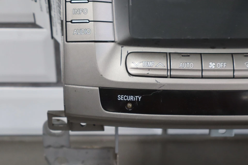 04-07 Pantalla de visualización de radio Lexus LX470 con panel de control automático de temperatura climática Foto 4 de 4