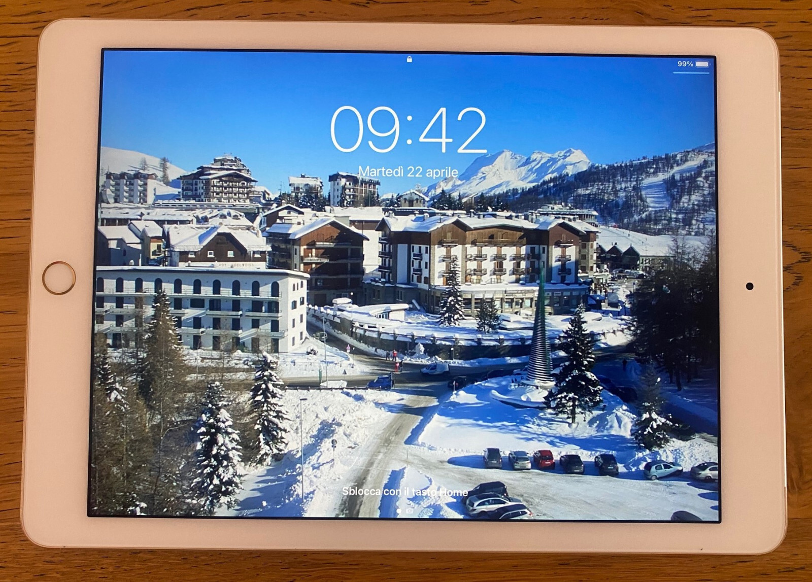 Foto 2 di 8