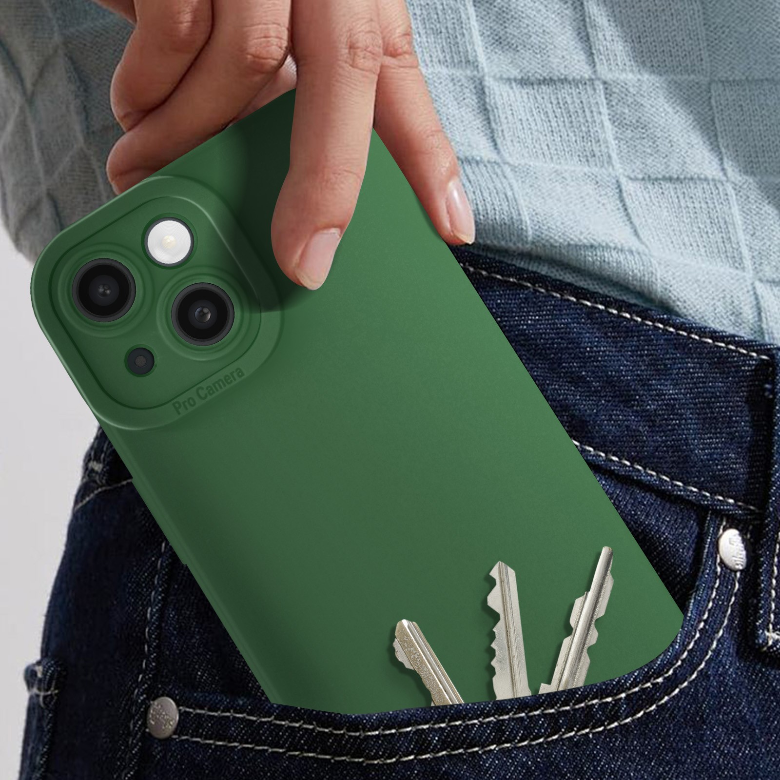Coque silicone vert iPhone 13 Avizar SoftGlow pour éviter les rayures de l'appareil photo