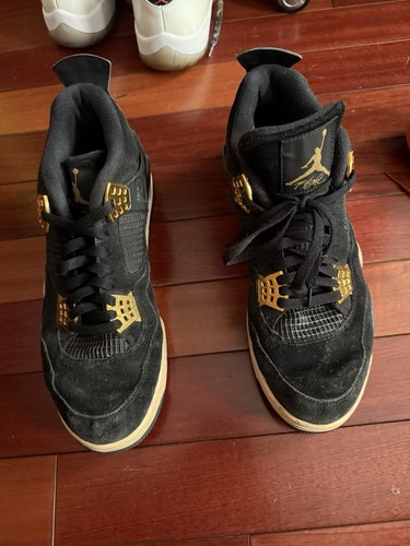 Jordan 4 Royalty