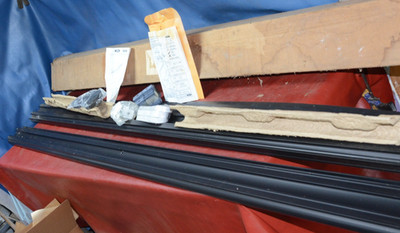 NOS 1997-2002 Ford F150 Thule TracRac Bed Rail Rails Sliding Ladder Rack System