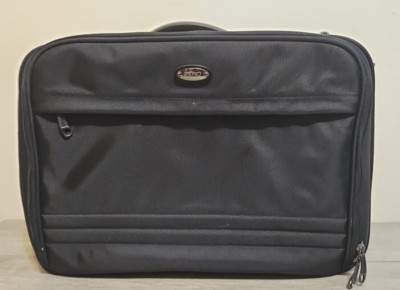 Zero Halliburton Black Nylon Padded Laptop Briefcase Business Profile 19x13x6