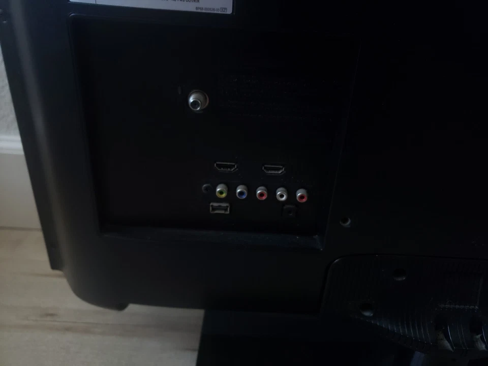 Samsung UN32EH4003F 32" 720p 60Hz LED TV - Image 3 of 4