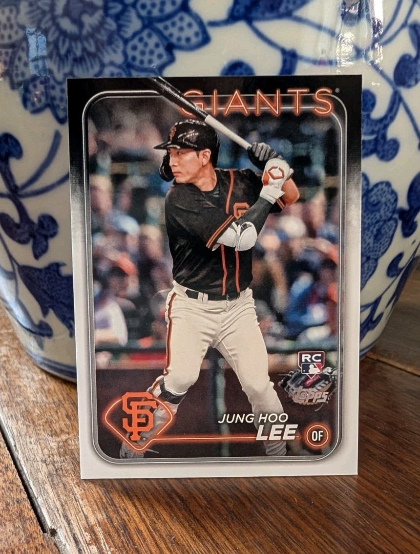 Jung Hoo Lee 2024 Topps Series 2 Rookie Card No. 691 - Near Mint or Better