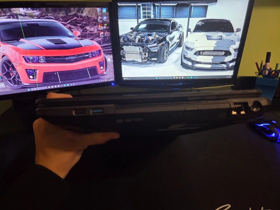 Packard Bell P7YS0 – i5 2410M – Radeon GPU – 6GB RAM – 17" - Immagine 2 di 4