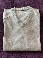 Women’s Soft Grey Heather Smartwool VNeck  Long Sleeved Sweater Size Medium