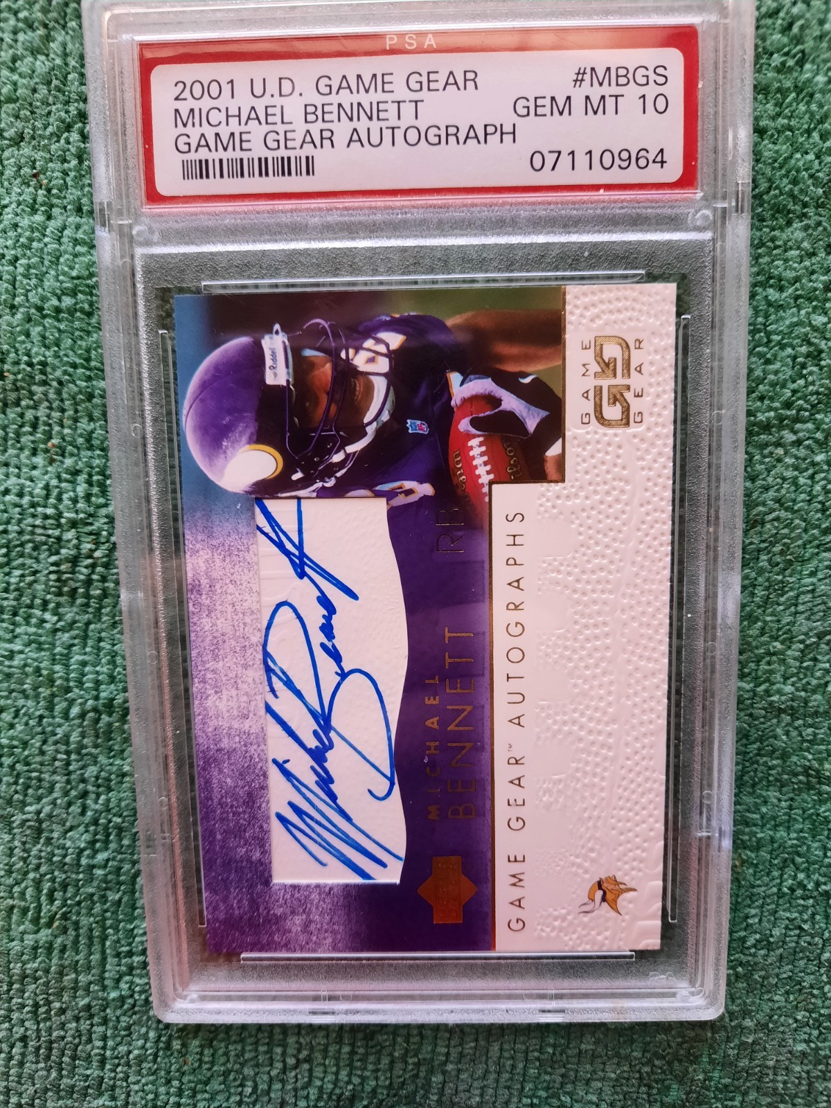 Michael Bennett Upper Deck Game Gear Autographs #MBGS Base