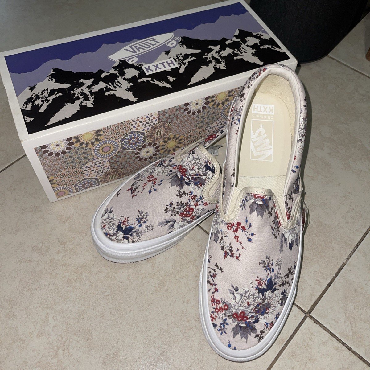 Kith Vans 10th anniversary og slip on Turtledove sz 8 mens  display picture 1