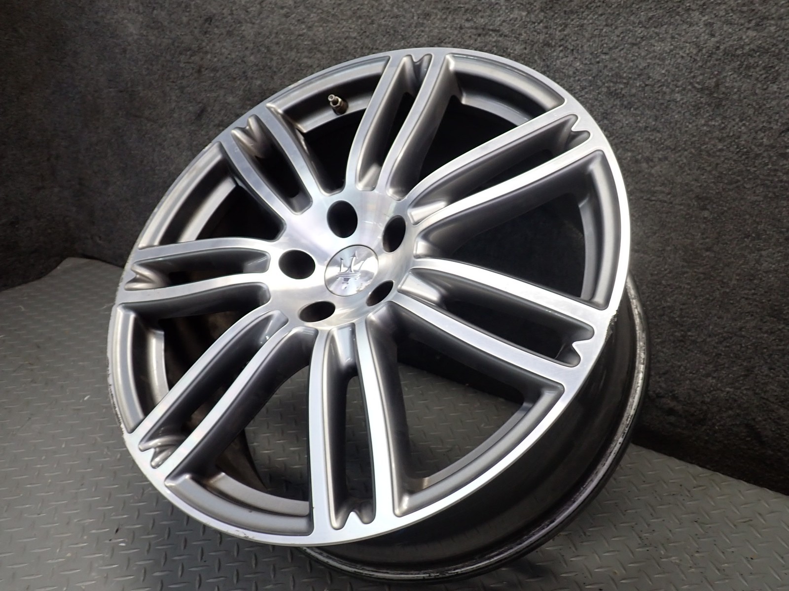 Maserati Quattroporte 2014-2021 Wheel