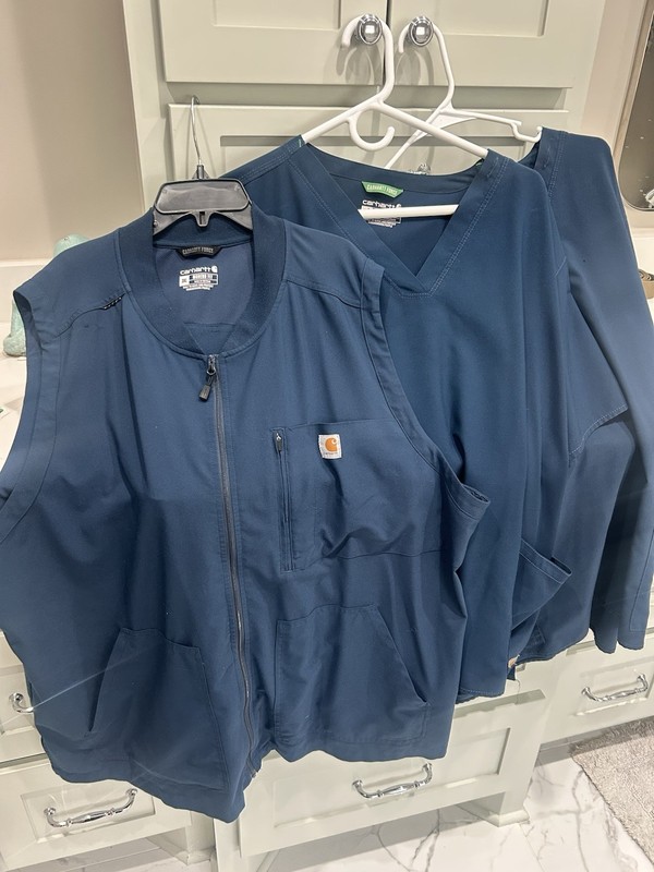 Carhartt Women's V-Neck Scrubs, Size 3X Navy Set 2 Plus Vest