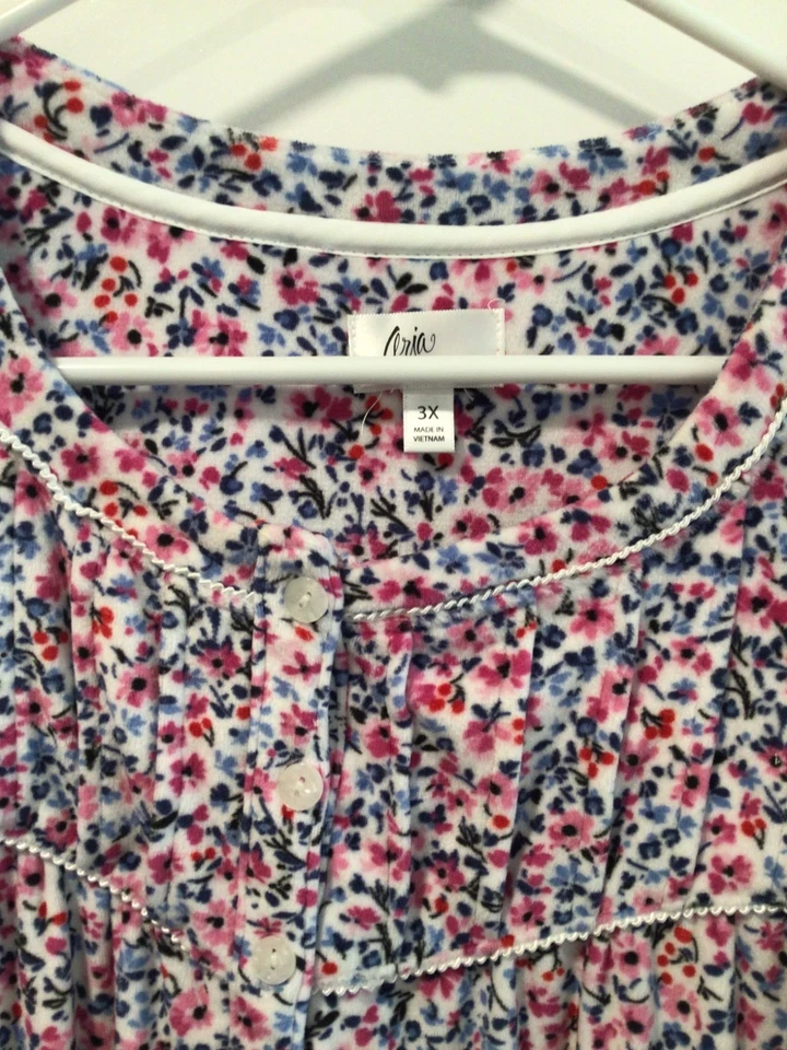 Camisón Manga Larga Colección Aria Terciopelo Floral Bolsillos Pradera 3X (22W-24W) Foto 4 de 4