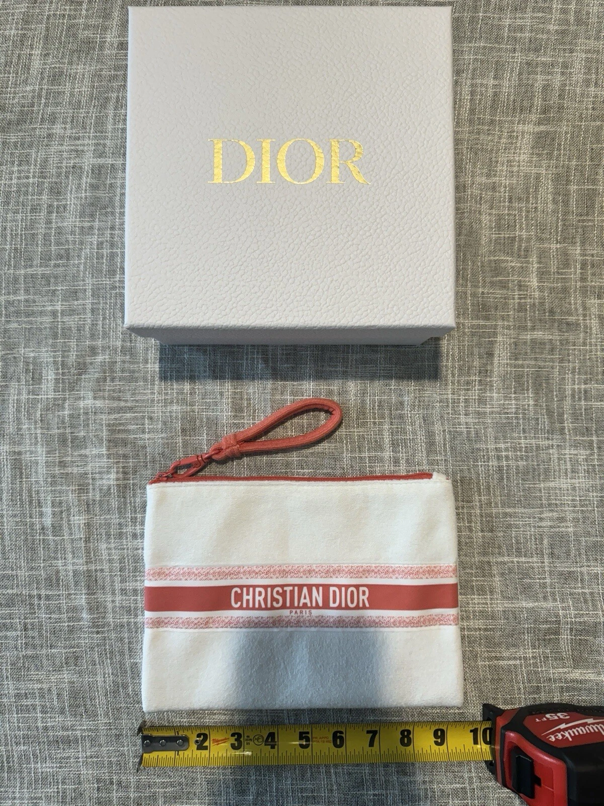 Pochette, serviette Christian Dior 2024, neuve avec boîte