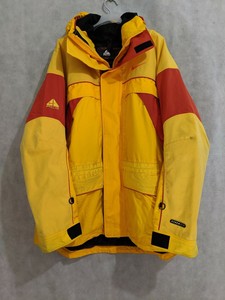 acg storm fit jacket