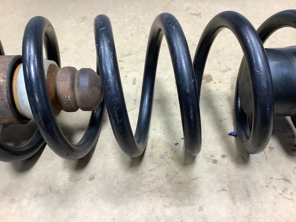 2010 大众 ROUTAN 3.8L V6 后轮驱动器或乘客侧线圈弹簧原始设备制造商+ — 第 3/4 张图片