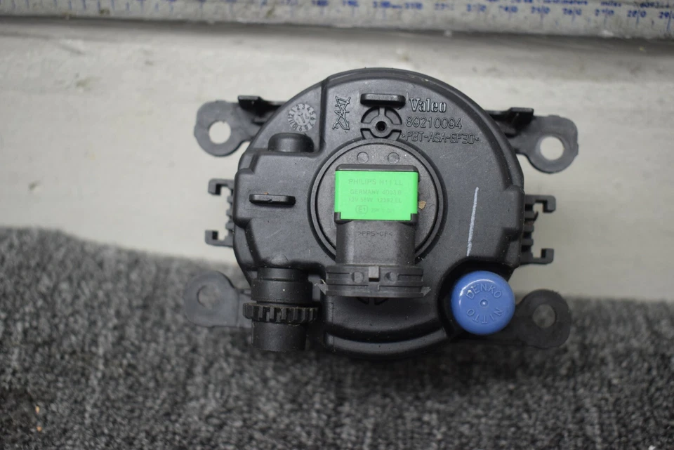 Luz antiniebla Volkswagen Touareg 2007-2010 fabricante original de fábrica Foto 4 de 4