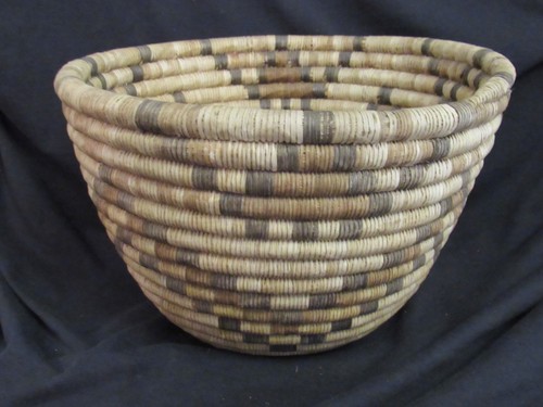 Fabulous Early Hopi Coiled Basket, 9.75" x 6.5", XC - 第 4/9 張圖片