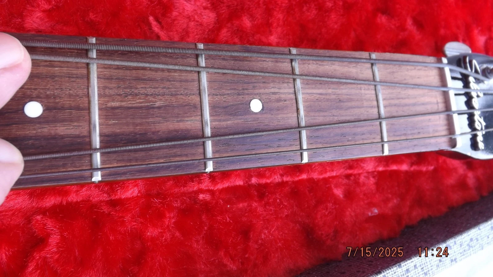 Picture 3 of 24