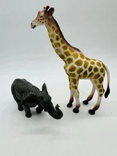 Vintage Realistic Giraffe and Elephant Figures Animal Toys Plastic