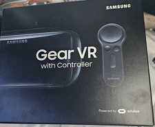 Samsung SMR324 Gear VR with Controller - OCULUS  New In Box Sealed